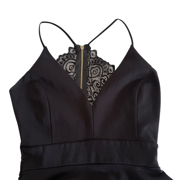 Windsor Black Spaghetti Strap Dress NWT - Picture 5 of 11